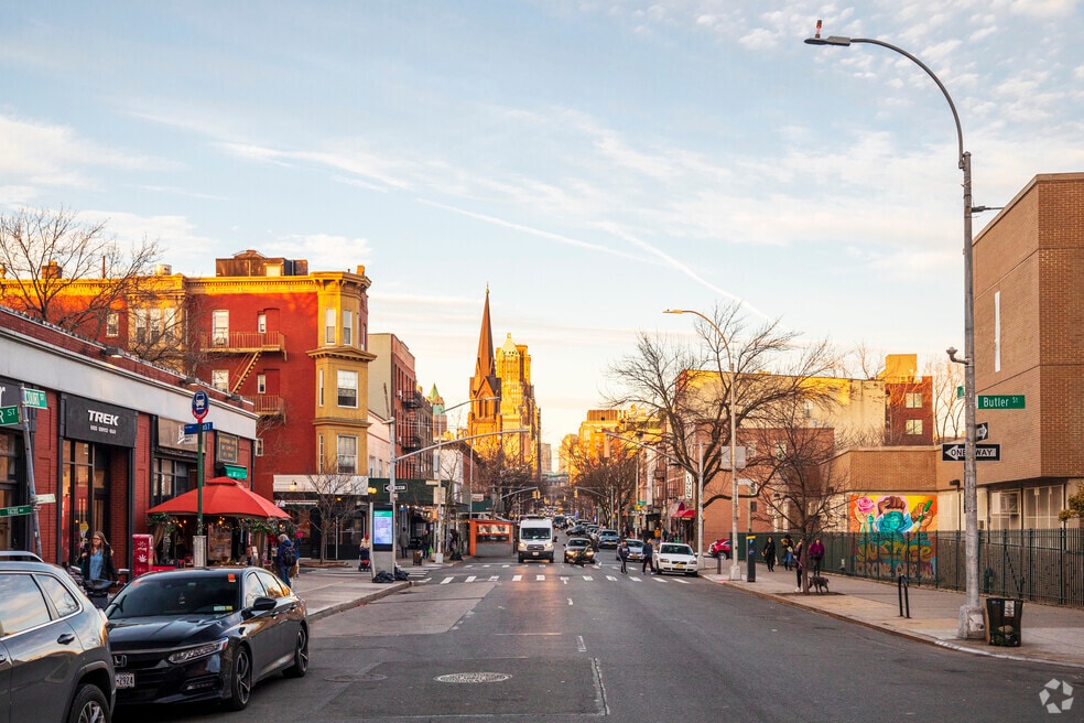 CarrollGardens_527081_FB_073125_v1