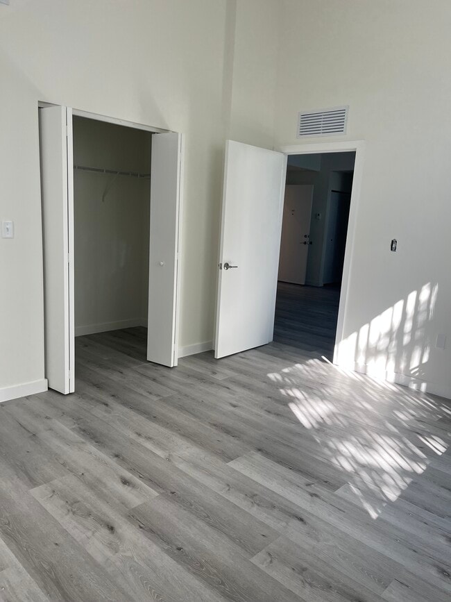 26720 Old Dixie Hwy unit 203, Homestead, FL 33032 - photo 2