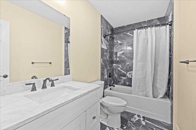 416 Pearl St unit 46 Campus Ct, Burlington, VT 05401 - photo 6