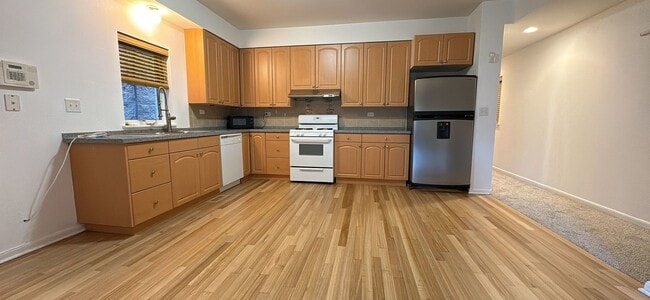 711 W 31st St unit 1, Chicago, IL 60616 - photo 7