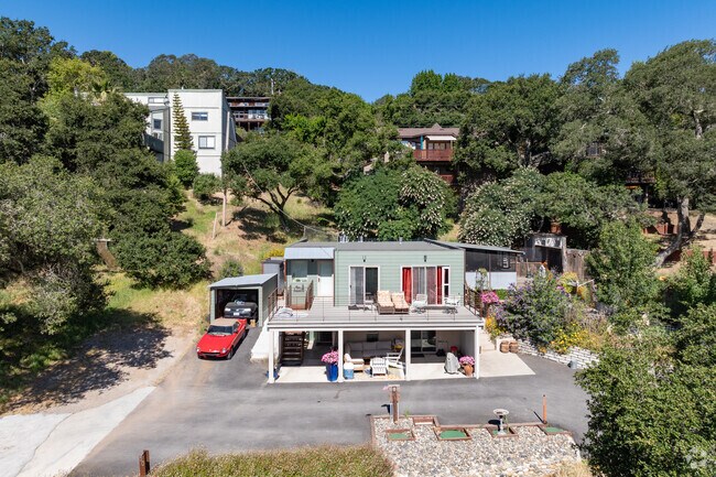 Black Point residents live in a variety of different style homes on hills.