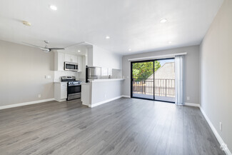 17810 Superior St, Northridge, CA 91325