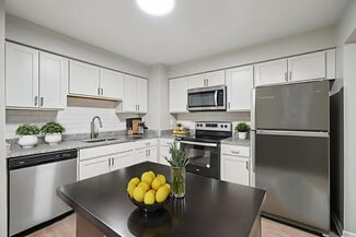 7480 Bingham Rd, Bloomfield Hills, MI 48301