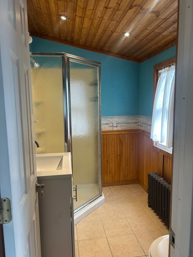 63 Miner St unit 63 miner, Hudson, PA 18705 - photo 4