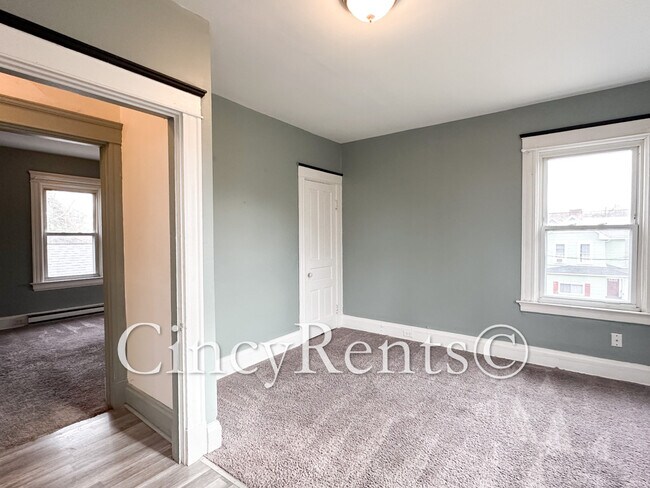 5209 Rhode Island Ave unit 2, Cincinnati, OH 45212 - photo 6