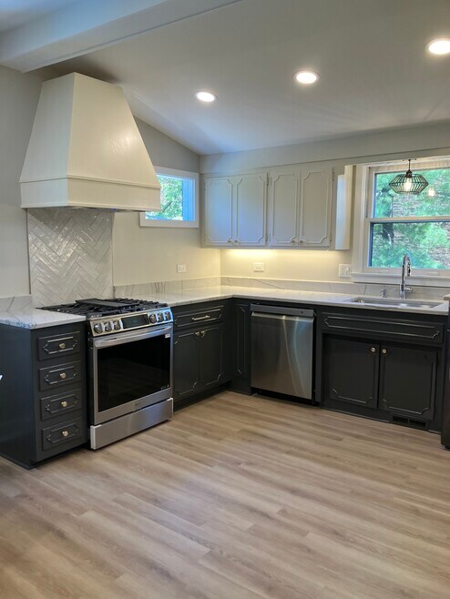 633 Glenview Ave unit 2, Highland Park, IL 60035 - photo 1