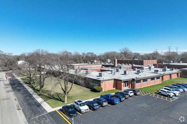 Kellar Middle School has a C minus rating on Niche.