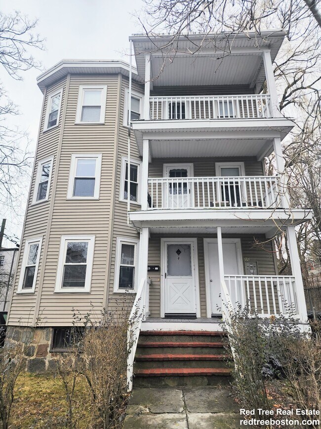 8 Woodside Ave, Boston, MA 02130