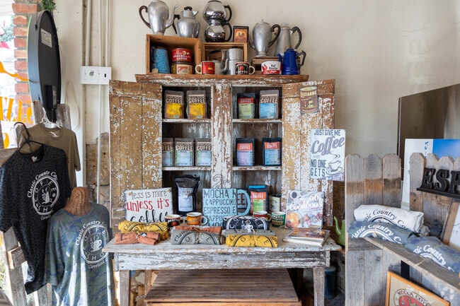 Classic Country offers fresh coffee and shopping for the residents of Cleveland.