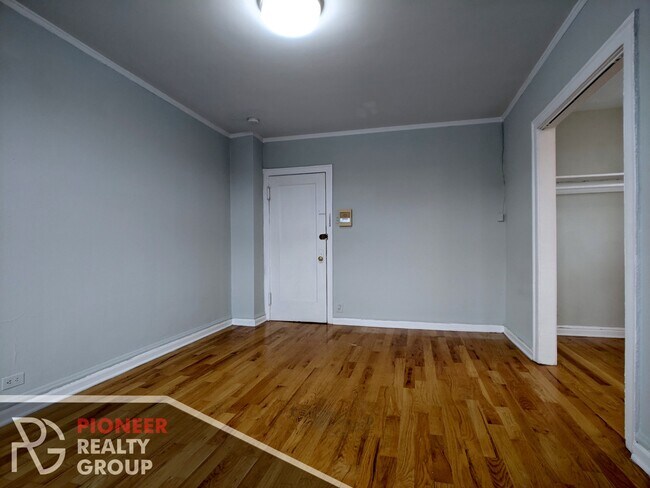 705 W Belmont Ave unit 711-109, Chicago, IL 60657 - photo 3
