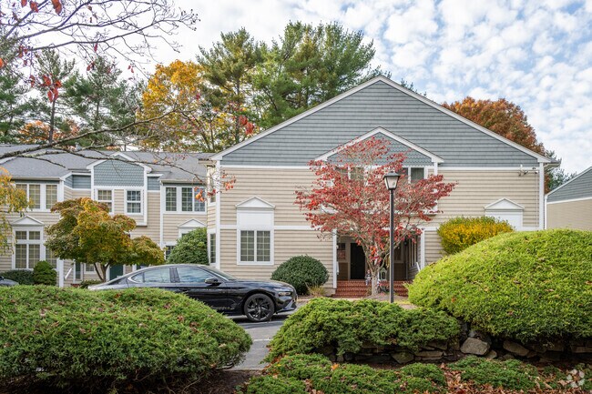 A range of townhouses is available for you in Wades Corner, MA.