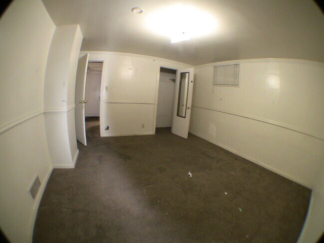 1235 N 400 E, Logan, UT 84341 - photo 4