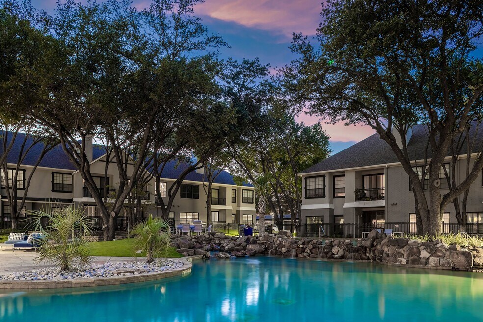 Marquis at Waterview 800 W Renner Rd, Richardson, TX