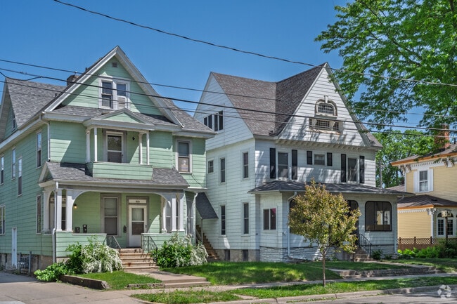 Many homes in Downtown La Crosse have a gabled roof.