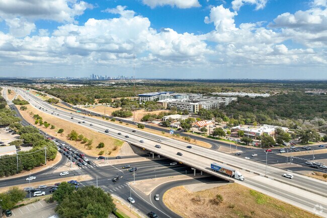 Locals can hop on MoPac Expressway for great access into the city.
