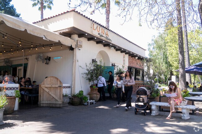 Luna is an awesome place to take your family for authentic mexican cuisine.