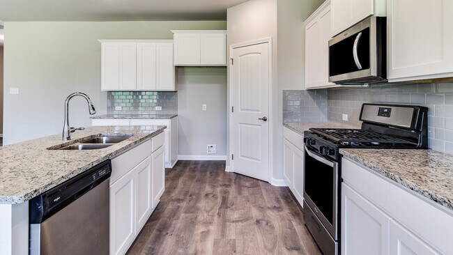 4677 W Ridge Rd, Lake Charles, LA 70607 - photo 5