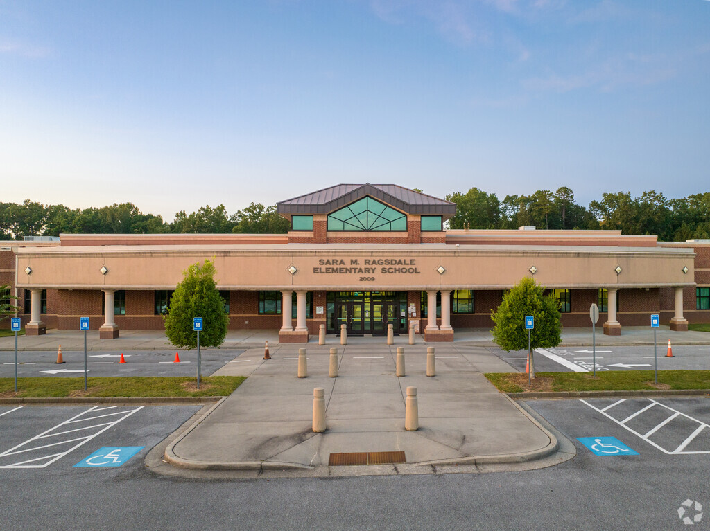 Sara M. Ragsdale Elementary Sara M. is an above average, public school in Rockmart, GA.
