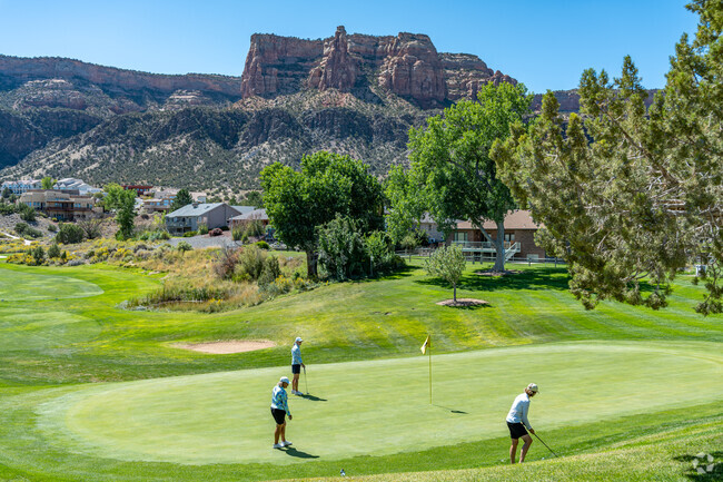 Redlands locals love the breathtaking red rock views at Tiara Rado Golf Course.