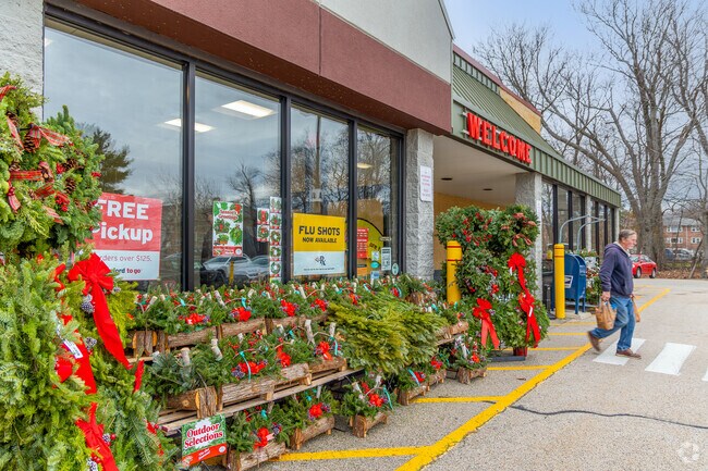 Hannaford grocery store is a short drive from Hampton Beach.