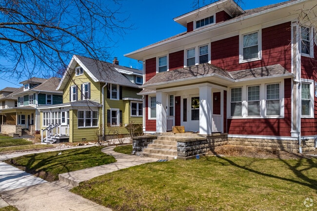 Various architectural styles are found in Waukesha.