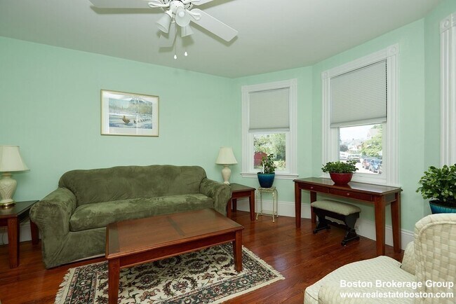 65 Roseclair St unit 1, Dorchester, MA 02125 - photo 6