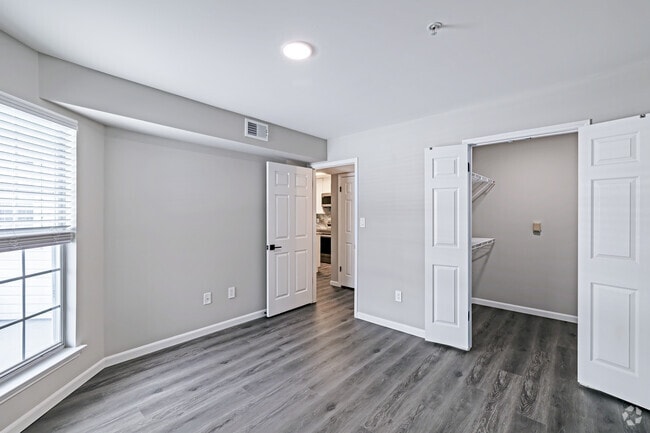 1 BD, 1 BA - 660 SF - Bedroom