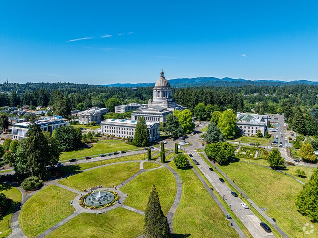 Downtown Olympia is about 40 miles north of Aberdeen Gardens.
