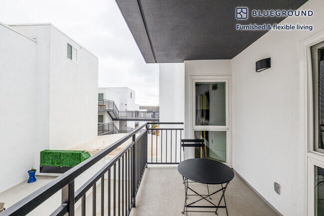 615 S Catalina Ave unit FL2-ID439, Redondo Beach, CA 90277 - photo 6