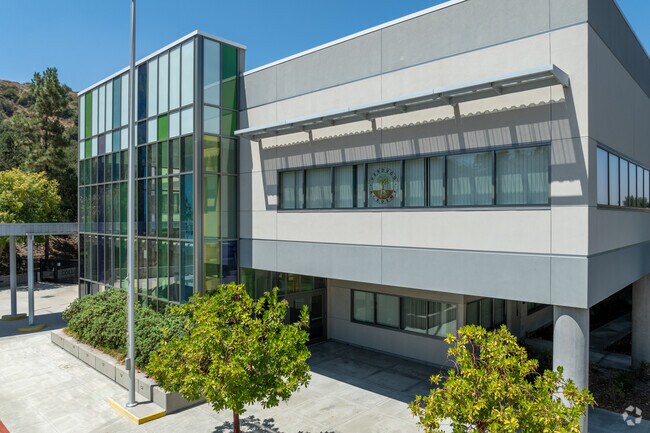 College View High School serves grades K-12.