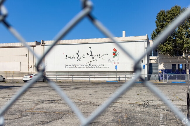 Hobart Boulevard Elementary School