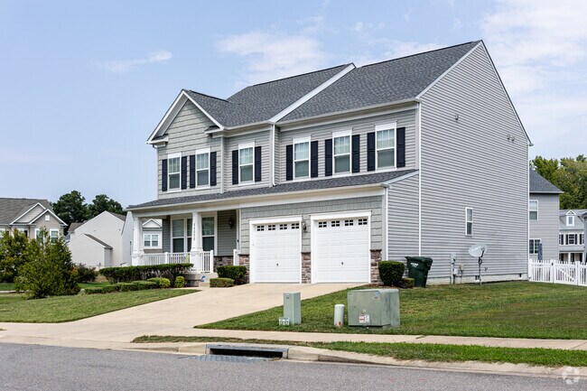 No fighting over the garage, colonial homes with two garages in Wildewood Md.