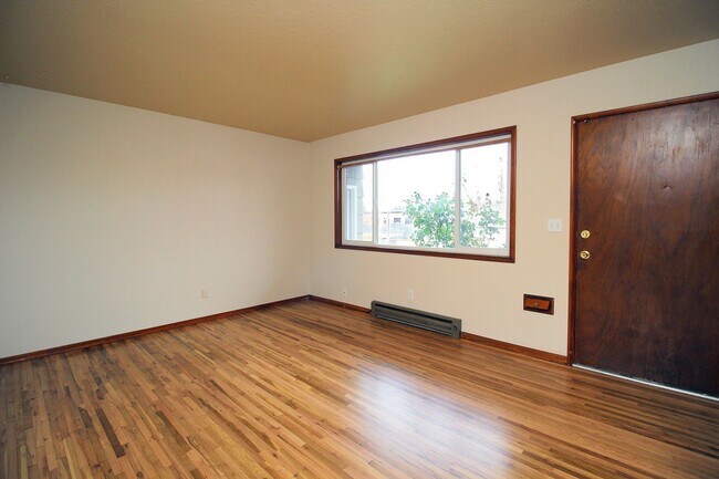 1630-1632-1632 Ne 81st Ave unit 1630, Portland, OR 97213 - photo 3