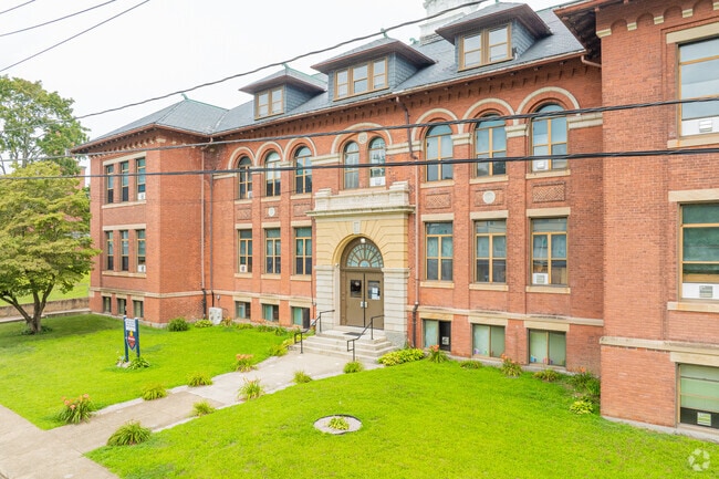 Sacred Heart School is a highly respected catholic teaching school in Groton, CT.