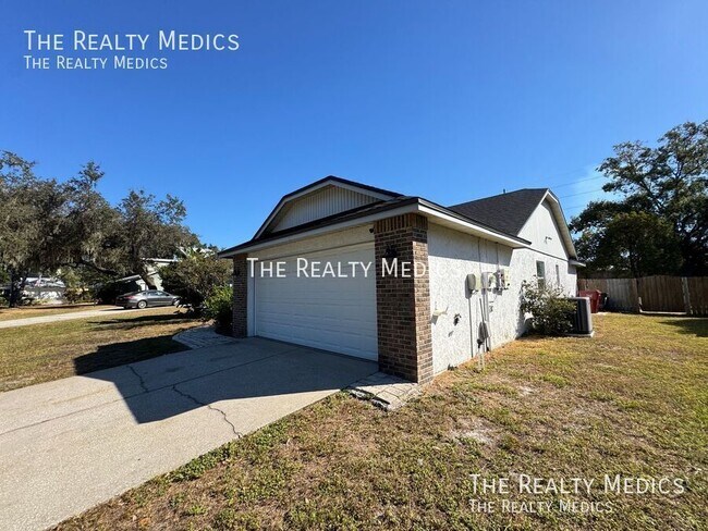 2601 Bridle Dr, Plant City, FL 33566 - photo 4