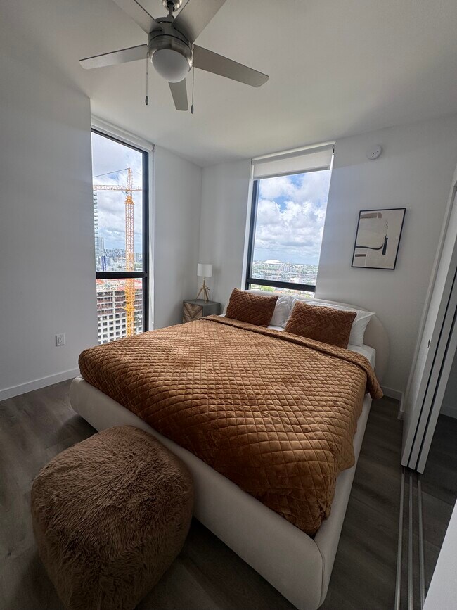 Vizcayne unit 2259, Miami, FL 33132 - photo 6