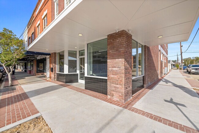 223 E Thomas St unit 3, Hammond, LA 70401 - photo 2