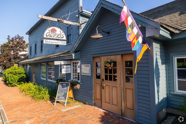 Daniels Restaurant & Pub in Henniker is a casual eatery serving great American fare.