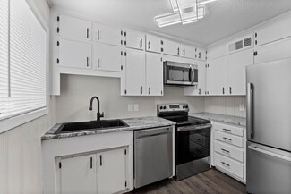 2211 Pizitz Dr SW, Huntsville, AL 35805