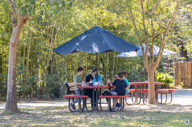 Take a lunch break at the Alexandria Zoo near West Pointe.