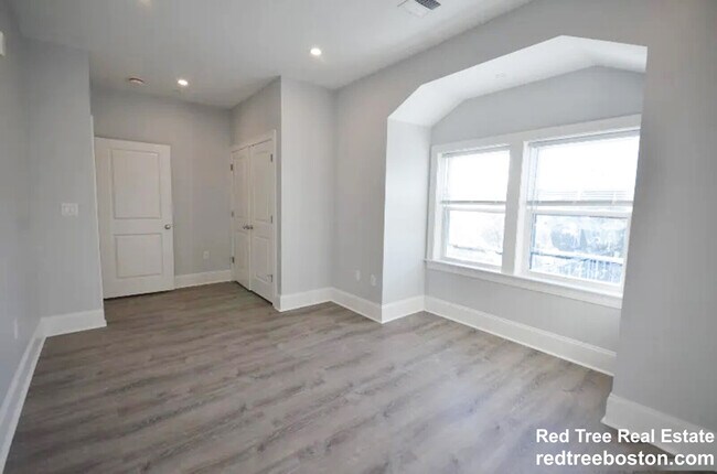 120 Kenrick St unit 3, Boston, MA 02135 - photo 7