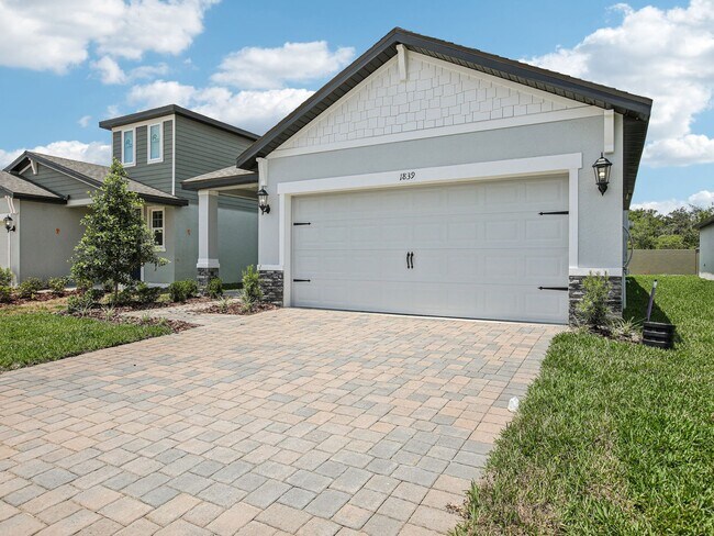 1839 Brekey Way, Zephyrhills, FL 33541 - photo 4