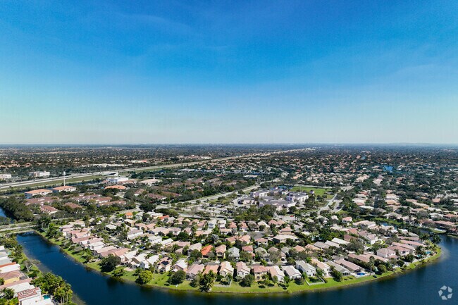 Aerial view of Wyndham Lakes.