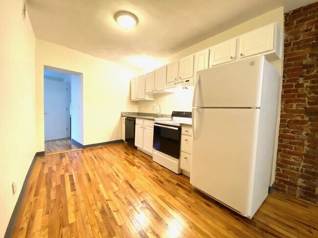 838 Huntington Ave unit 1, Boston, MA 02115 - photo 3