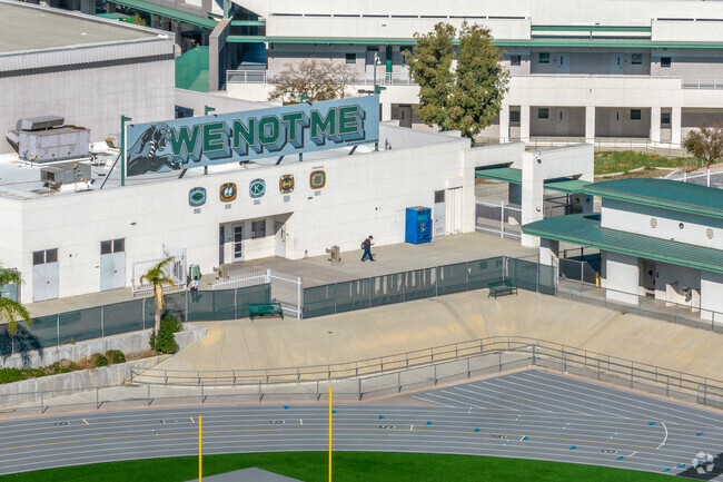 Your kids will enjoy learning in the inspiring atmosphere of Henry J. Kaiser High School.