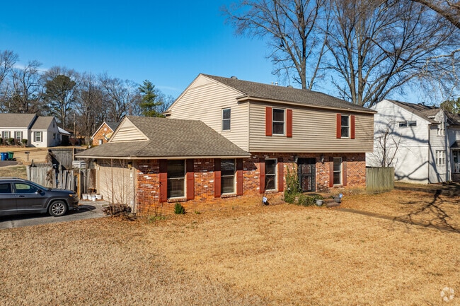 English Meadows homes typically sell  for between $340,000 and $440,000.