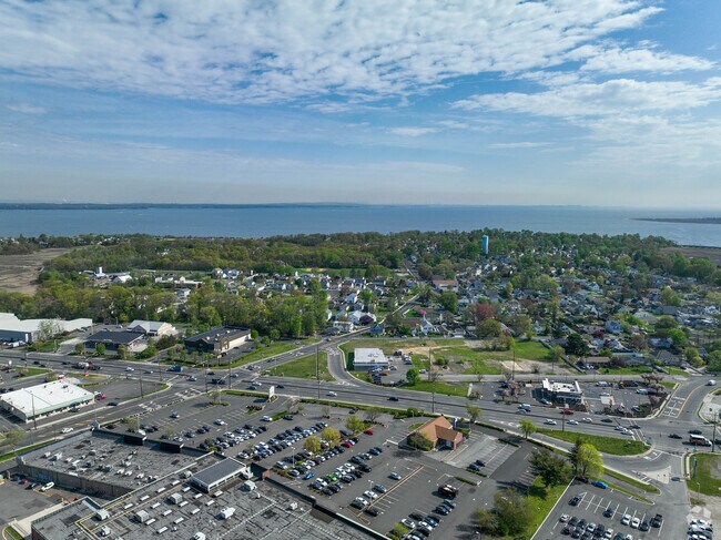 Cliffwood sits between Route 35 and the Raritan Bay, blending suburban tranquility with easy access to many amenities.