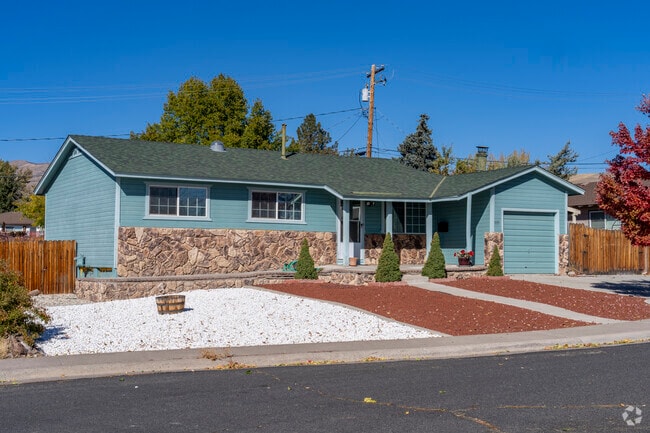 Single-story Ranch Style homes are also a big part of the Kings Row makeup.