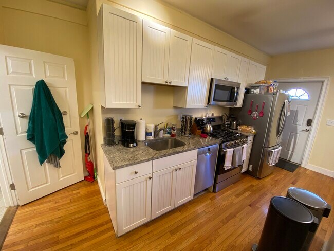 65 Park Dr unit 8, Boston, MA 02215 - photo 7