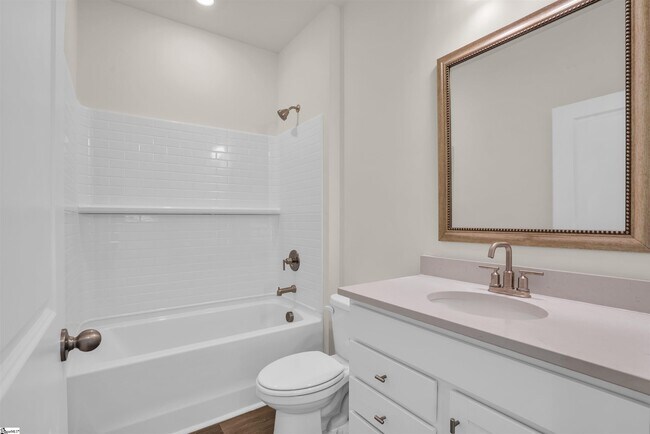 155 Hunter Ridge Dr, Boiling Springs, SC 29316 - photo 4